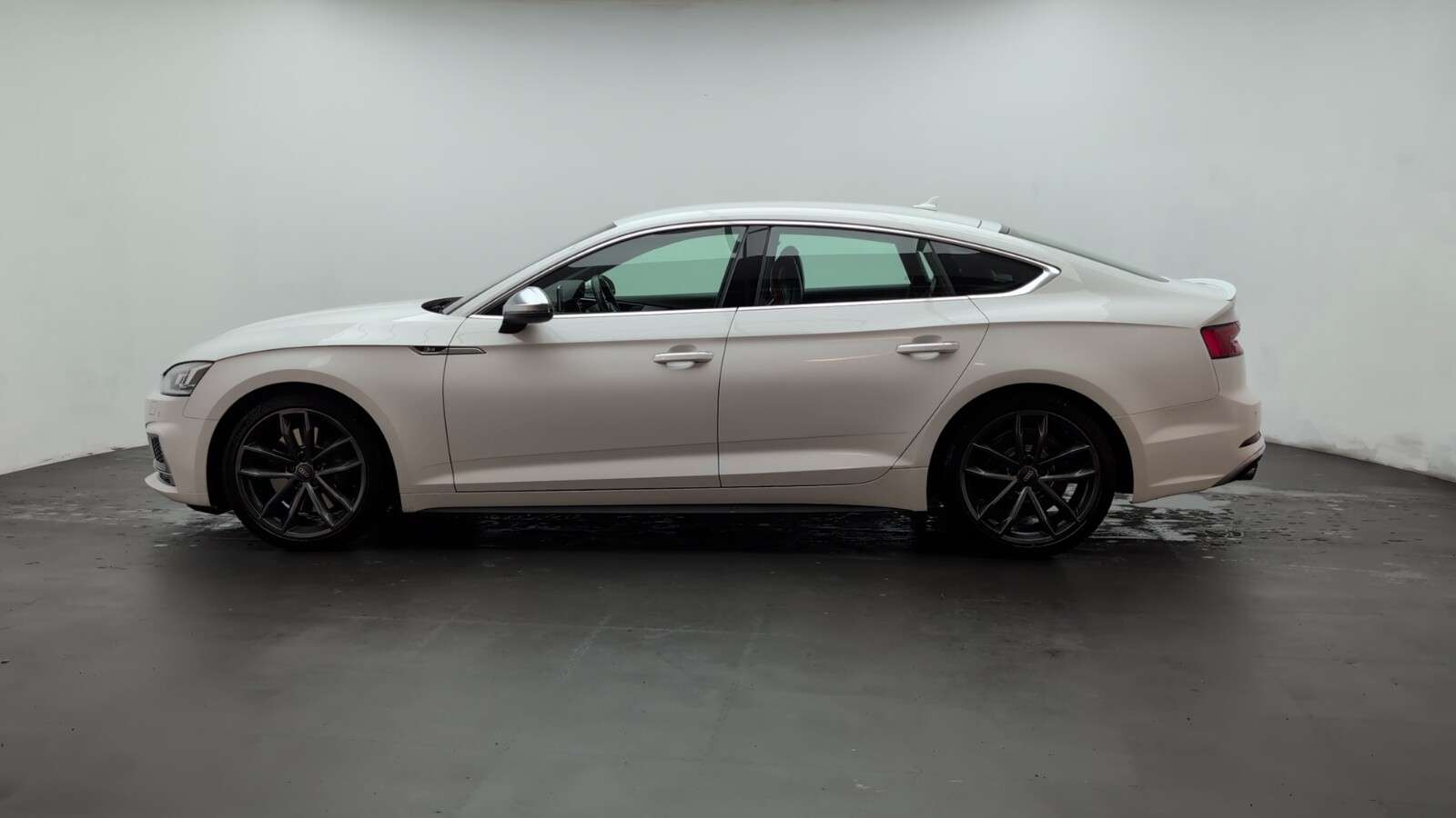 2017 AUDI S5 2017 AUDI S5