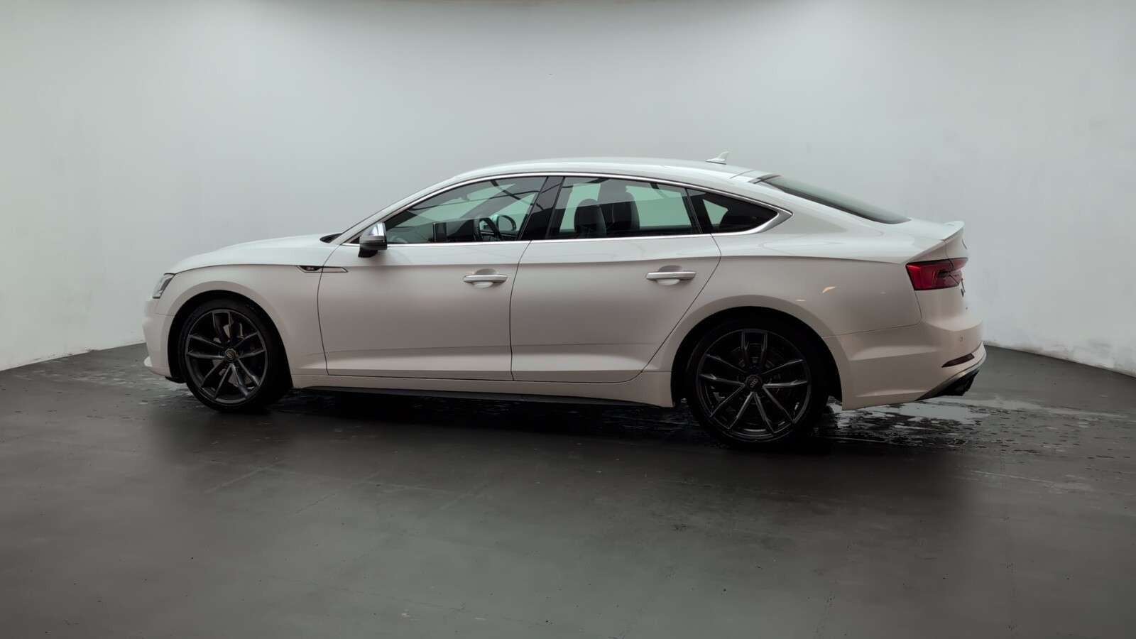 2017 AUDI S5 2017 AUDI S5