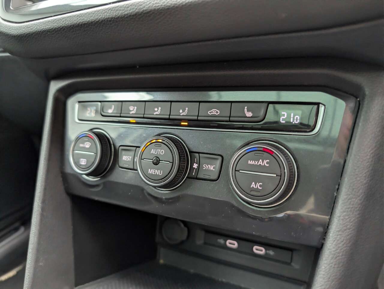 2021 VOLKSWAGEN TIGUAN ALLSPACE 2021 VOLKSWAGEN TIGUAN ALLSPACE