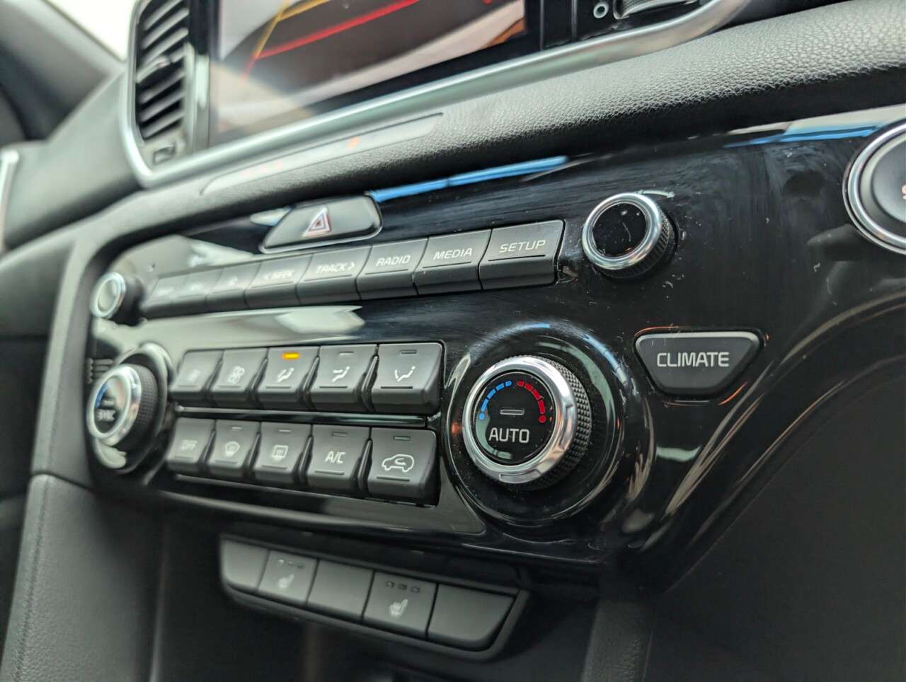 2021 KIA SPORTAGE 2021 KIA SPORTAGE