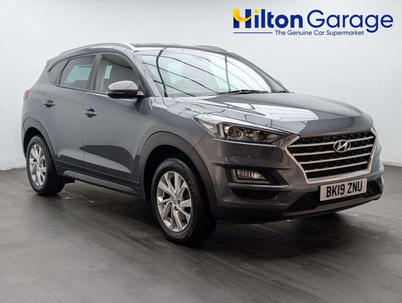 A 2019 HYUNDAI TUCSON 1.6 GDi SE Nav SUV 5dr Petrol Manual Euro 6 (s/s) (132 ps) PARKING CAMERA+L A 2019 HYUNDAI TUCSON 1.6 GDi SE Nav SUV 5dr Petrol Manual Euro 6 (s/s) (132 ps) PARKING CAMERA+L
