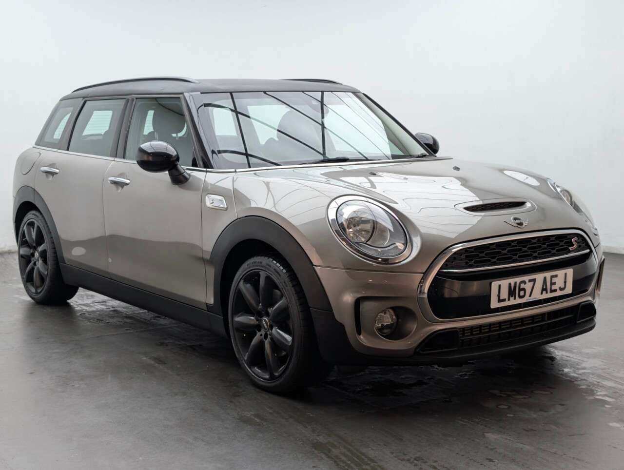 2017 MINI CLUBMAN 2017 MINI CLUBMAN