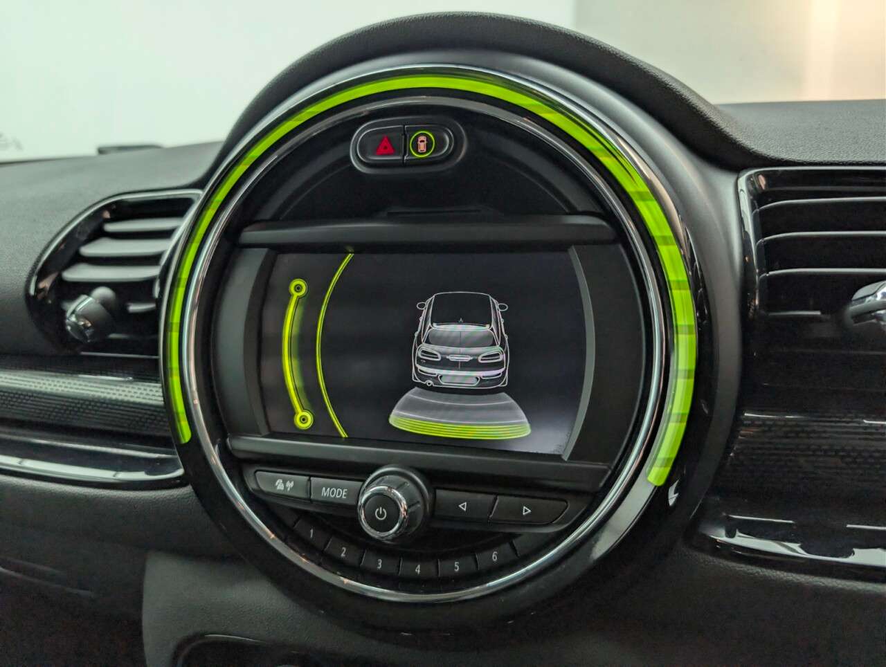 2017 MINI CLUBMAN 2017 MINI CLUBMAN