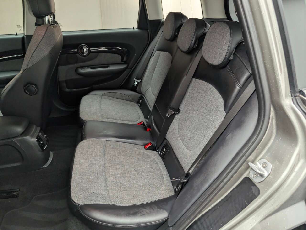 2017 MINI CLUBMAN 2017 MINI CLUBMAN