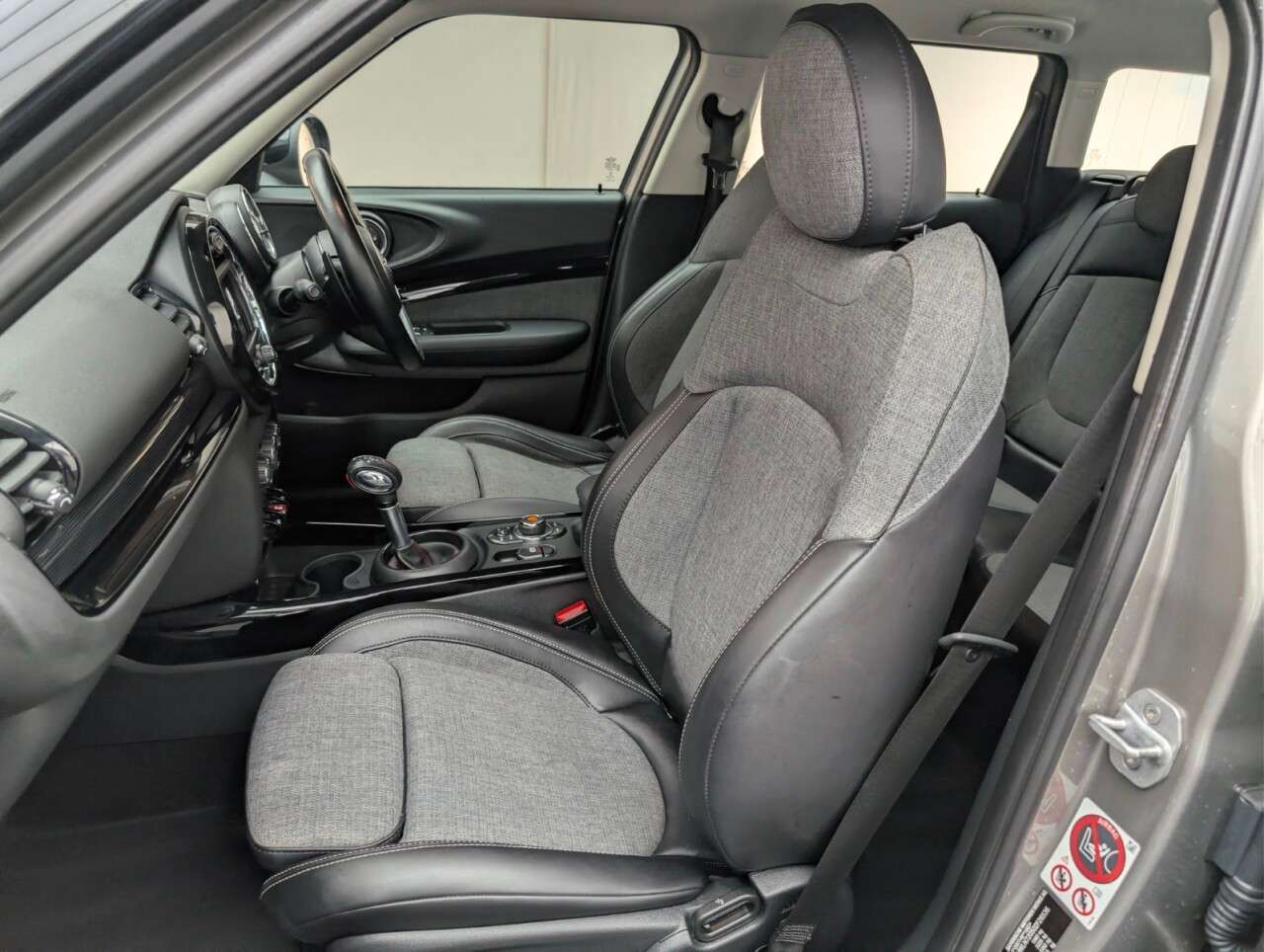 2017 MINI CLUBMAN 2017 MINI CLUBMAN