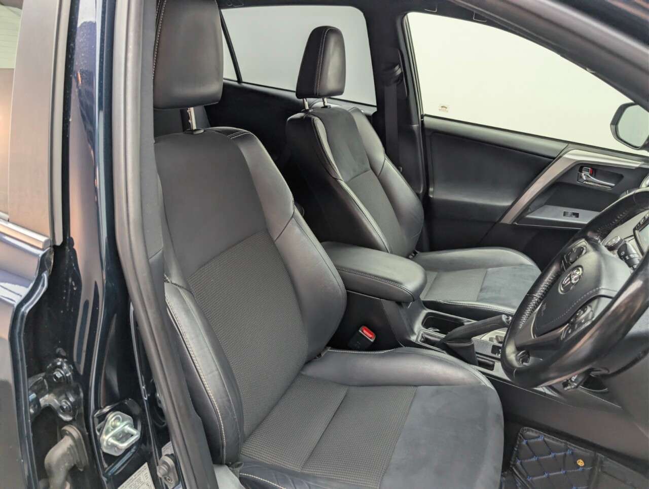 2018 TOYOTA RAV4 2018 TOYOTA RAV4