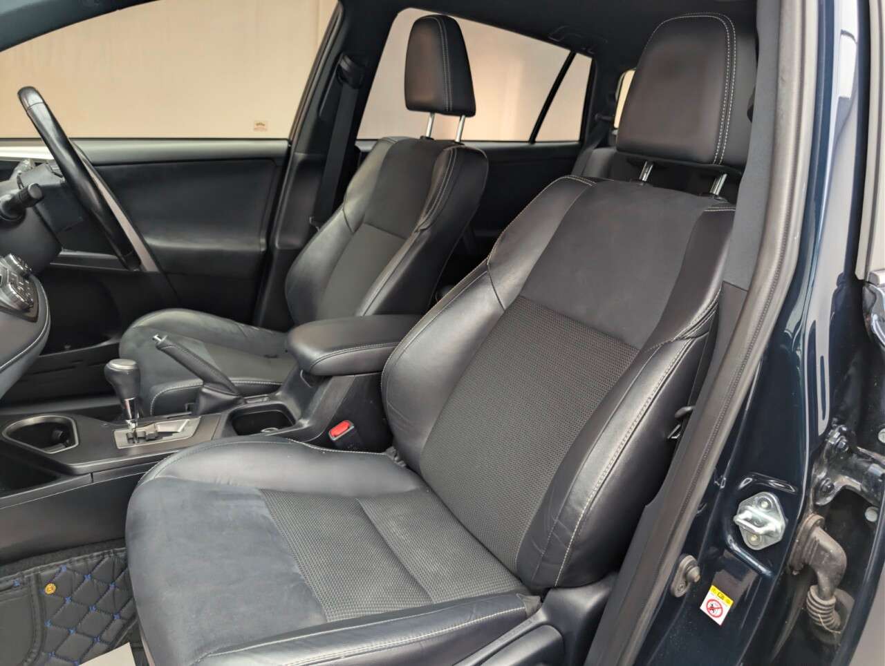 2018 TOYOTA RAV4 2018 TOYOTA RAV4