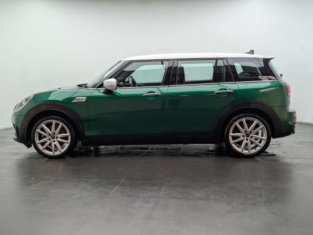 2020 MINI CLUBMAN 2020 MINI CLUBMAN