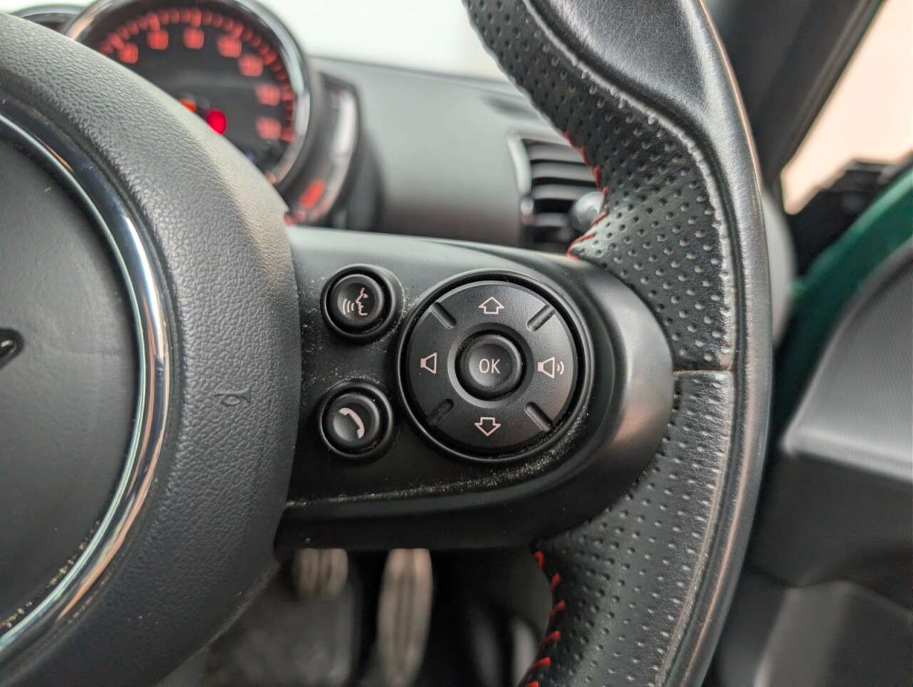 2020 MINI CLUBMAN 2020 MINI CLUBMAN