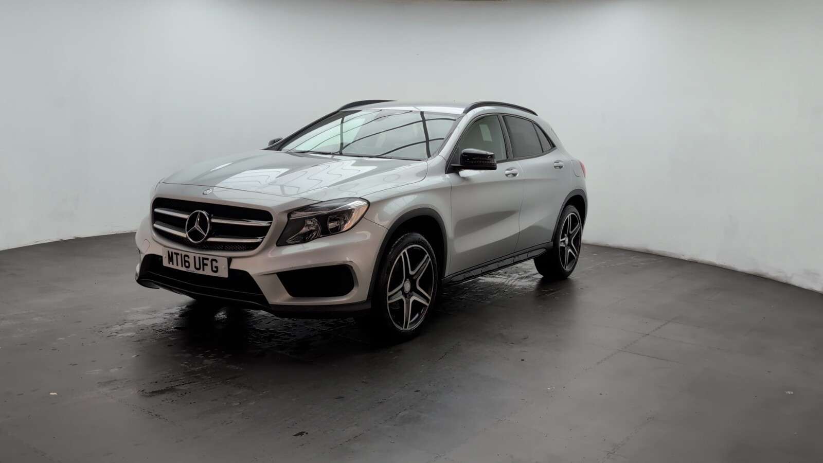 2016 MERCEDES-BENZ 180 2016 MERCEDES-BENZ 180