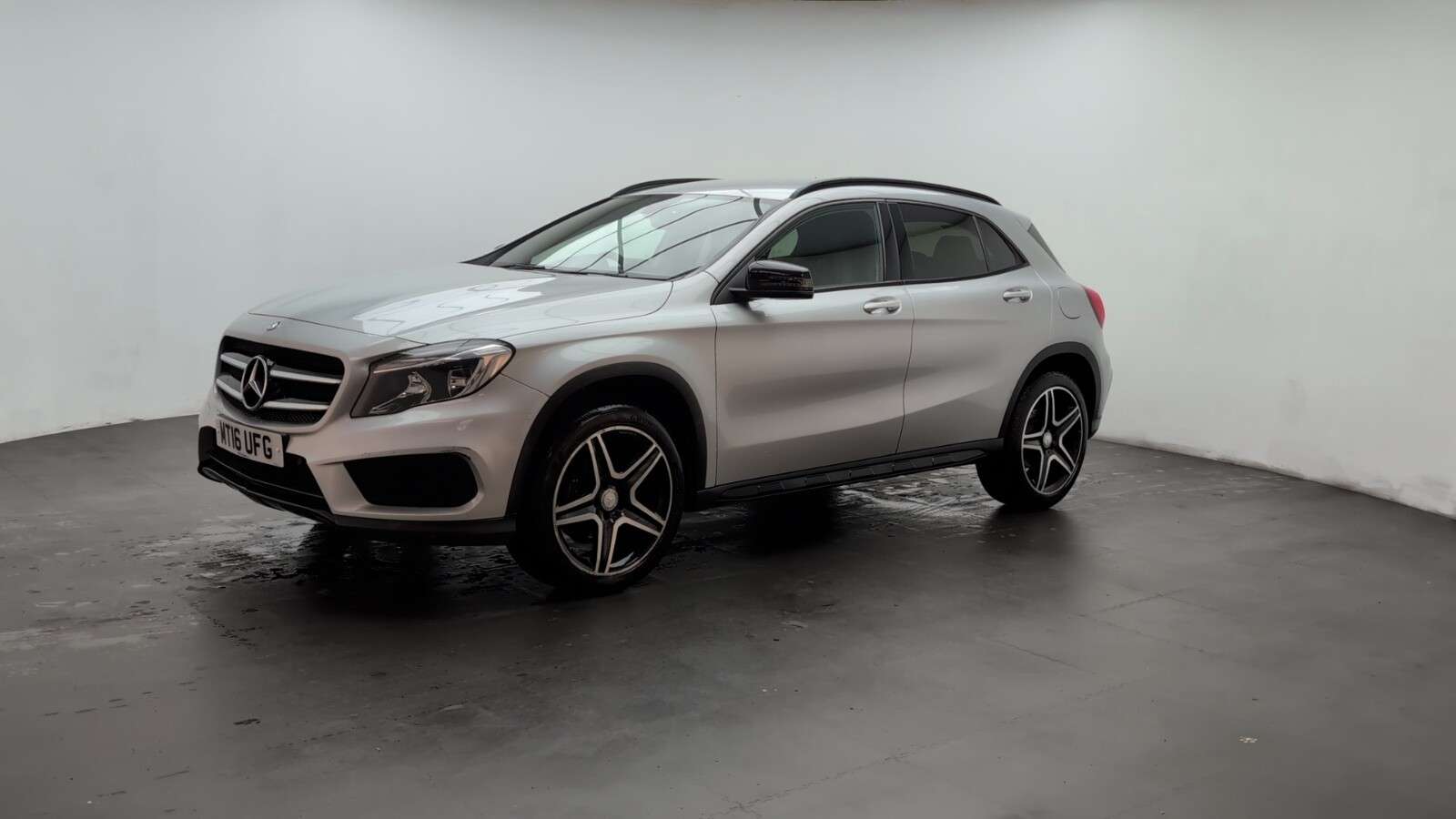 2016 MERCEDES-BENZ 180 2016 MERCEDES-BENZ 180