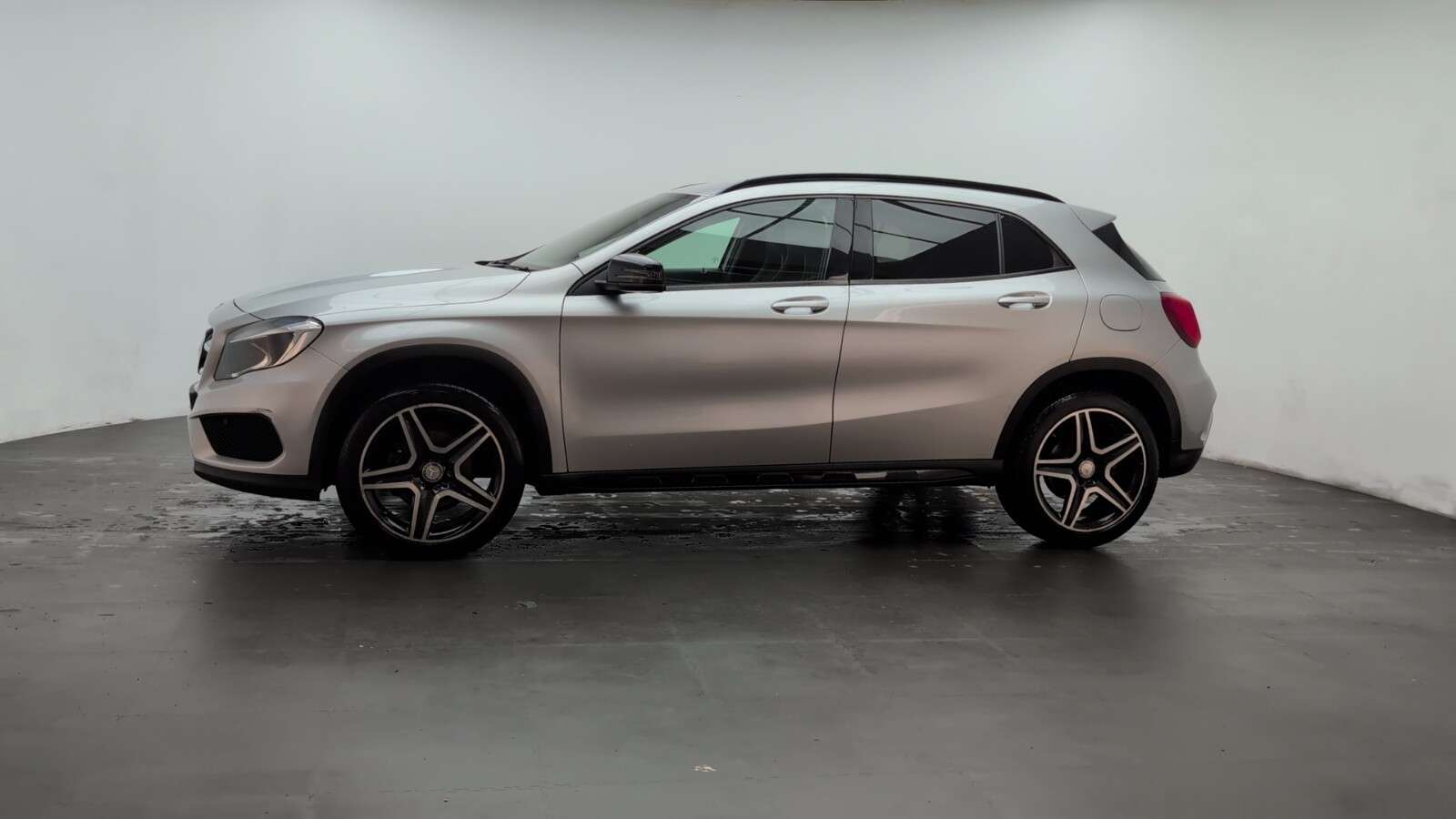 2016 MERCEDES-BENZ 180 2016 MERCEDES-BENZ 180