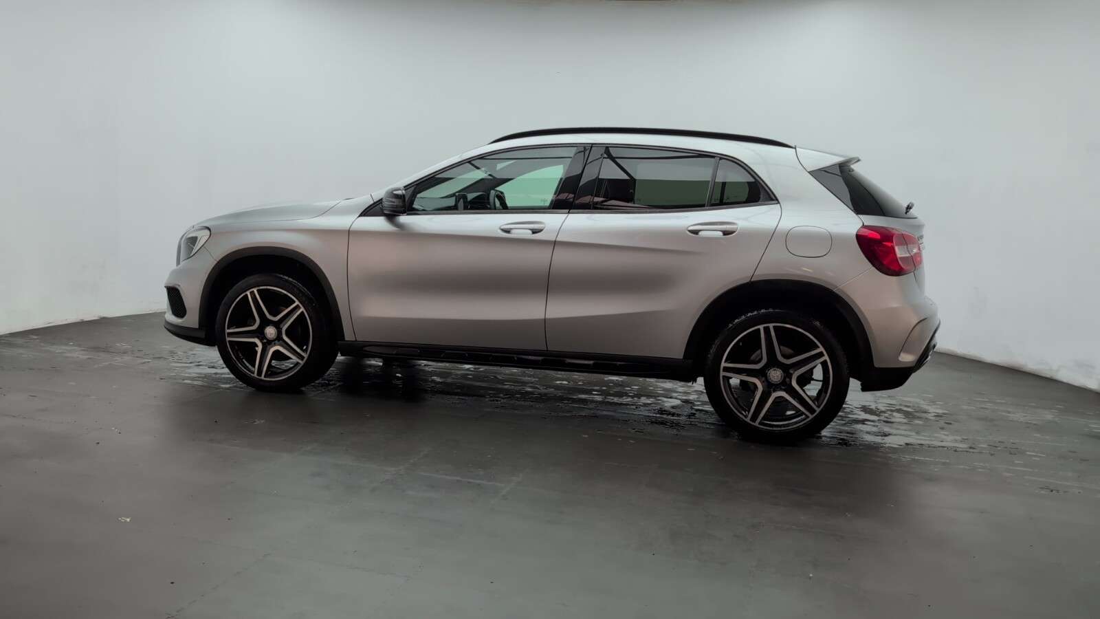 2016 MERCEDES-BENZ 180 2016 MERCEDES-BENZ 180