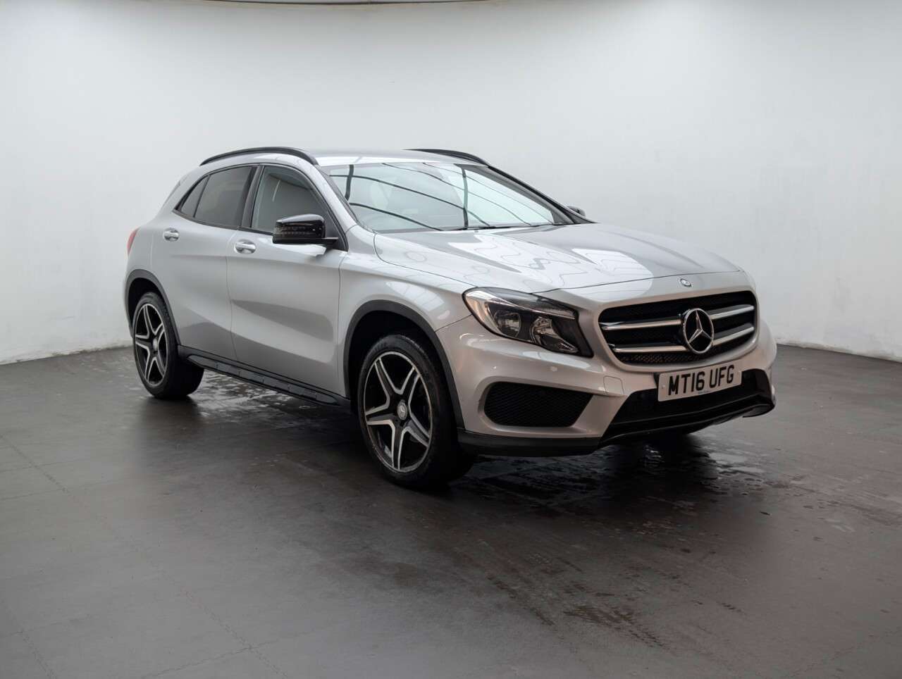 2016 MERCEDES-BENZ 180 2016 MERCEDES-BENZ 180