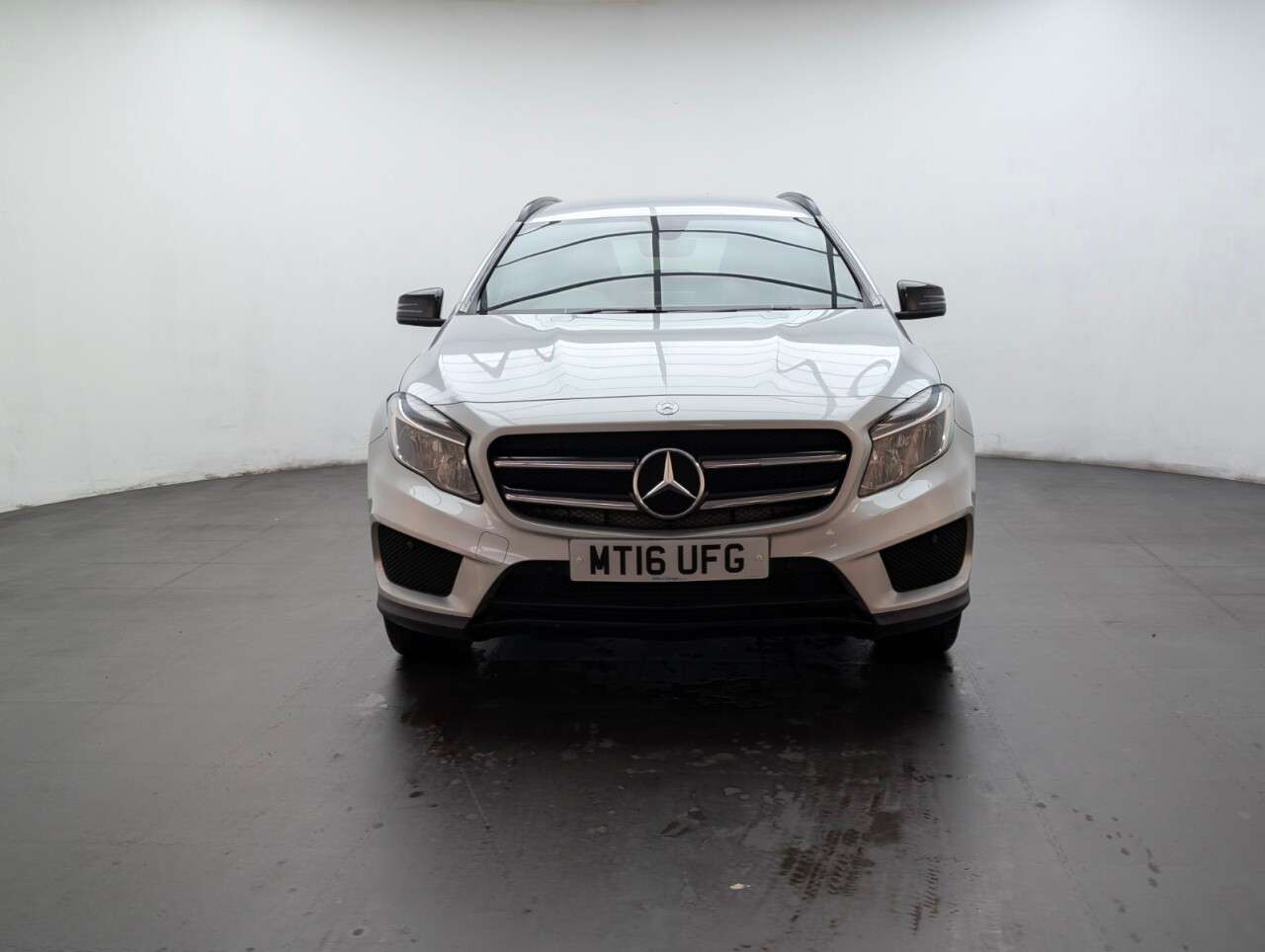 2016 MERCEDES-BENZ 180 2016 MERCEDES-BENZ 180
