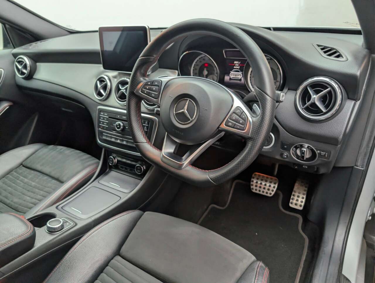 2016 MERCEDES-BENZ 180 2016 MERCEDES-BENZ 180