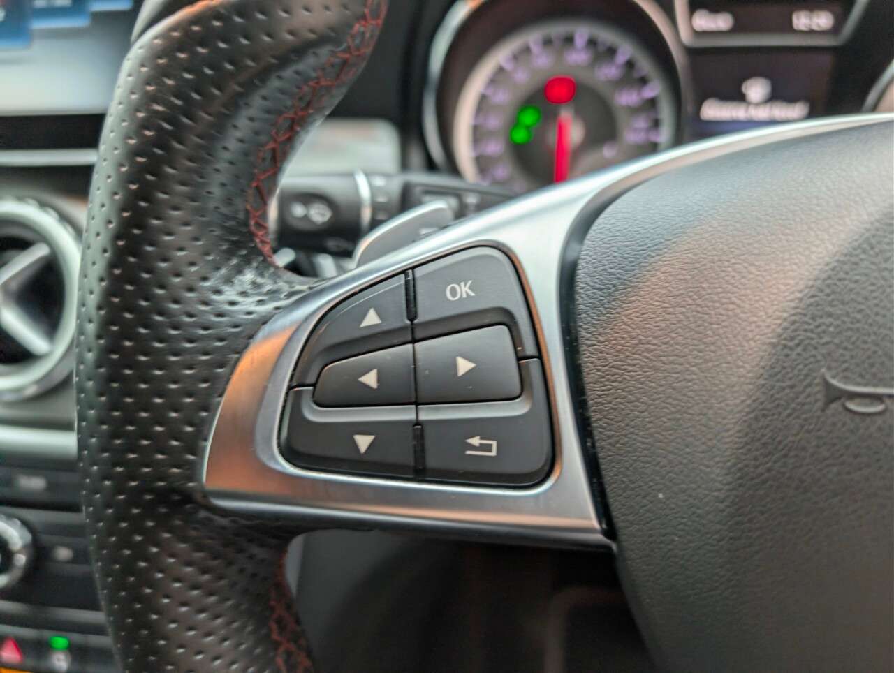 2016 MERCEDES-BENZ 180 2016 MERCEDES-BENZ 180