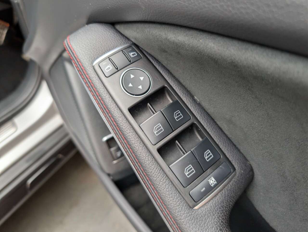 2016 MERCEDES-BENZ 180 2016 MERCEDES-BENZ 180