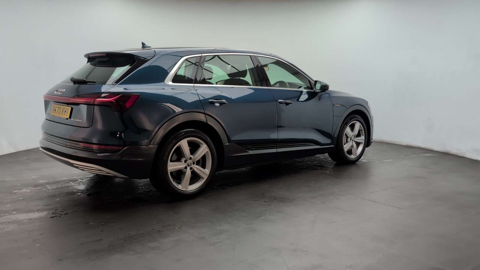 2020 AUDI E-TRON 2020 AUDI E-TRON