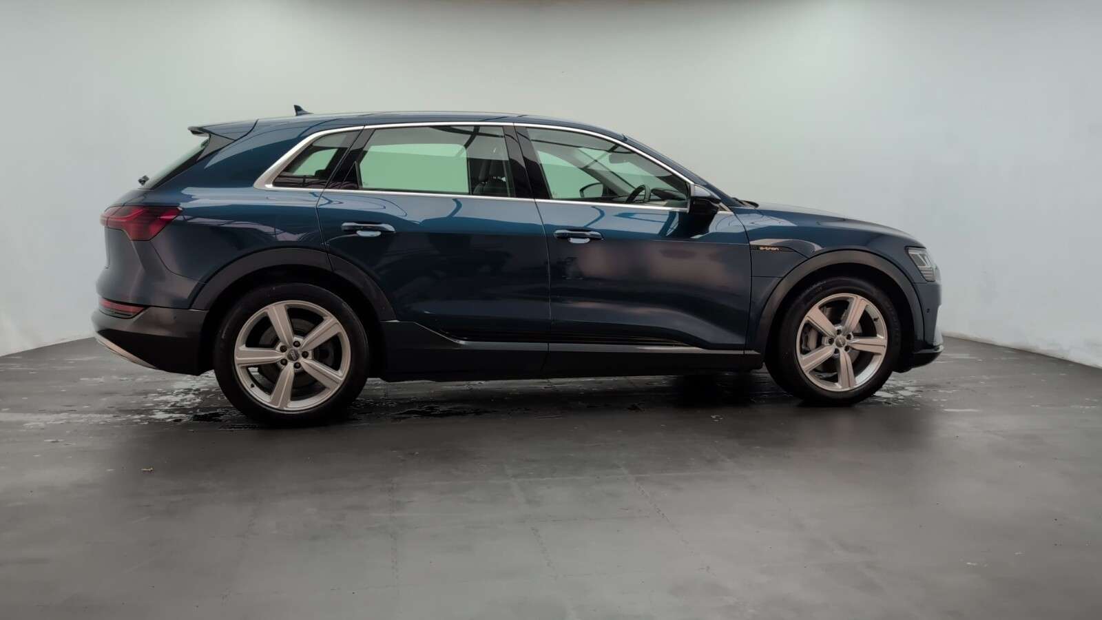 2020 AUDI E-TRON 2020 AUDI E-TRON