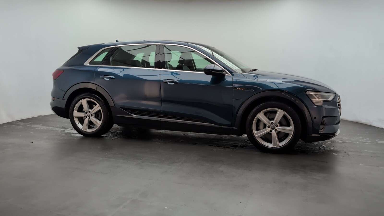 2020 AUDI E-TRON 2020 AUDI E-TRON