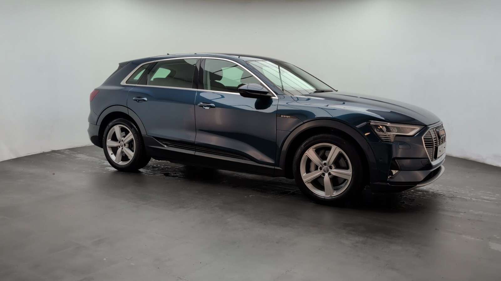 2020 AUDI E-TRON 2020 AUDI E-TRON