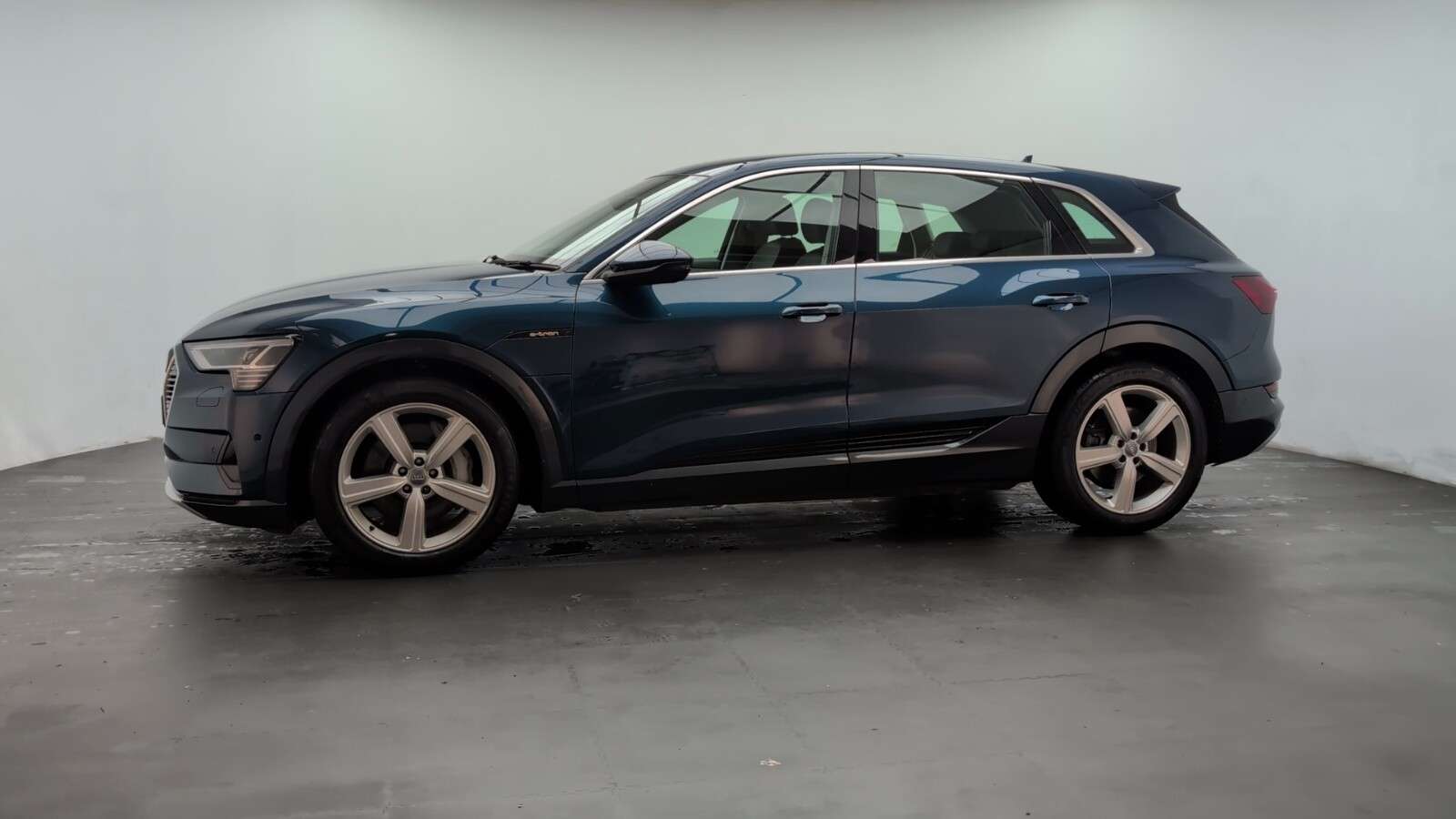 2020 AUDI E-TRON 2020 AUDI E-TRON