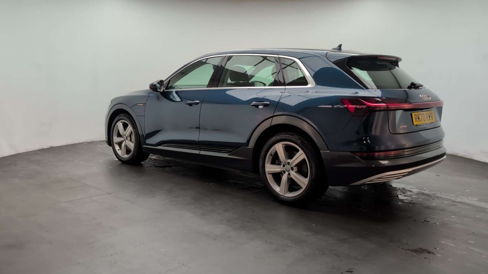 2020 AUDI E-TRON 2020 AUDI E-TRON