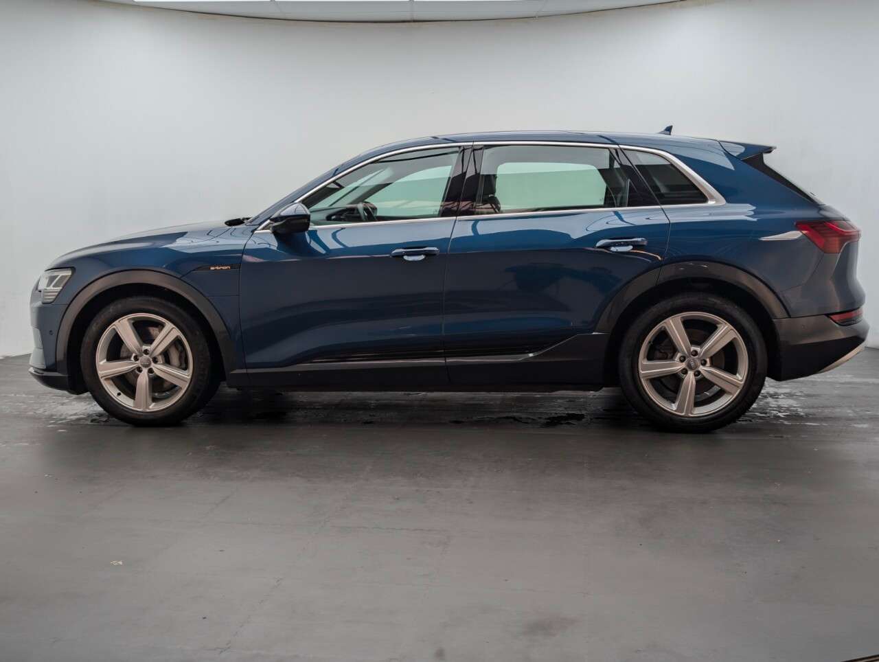 2020 AUDI E-TRON 2020 AUDI E-TRON