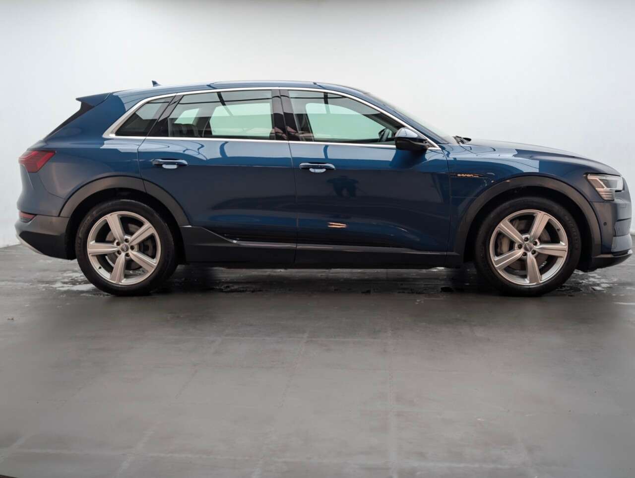 2020 AUDI E-TRON 2020 AUDI E-TRON