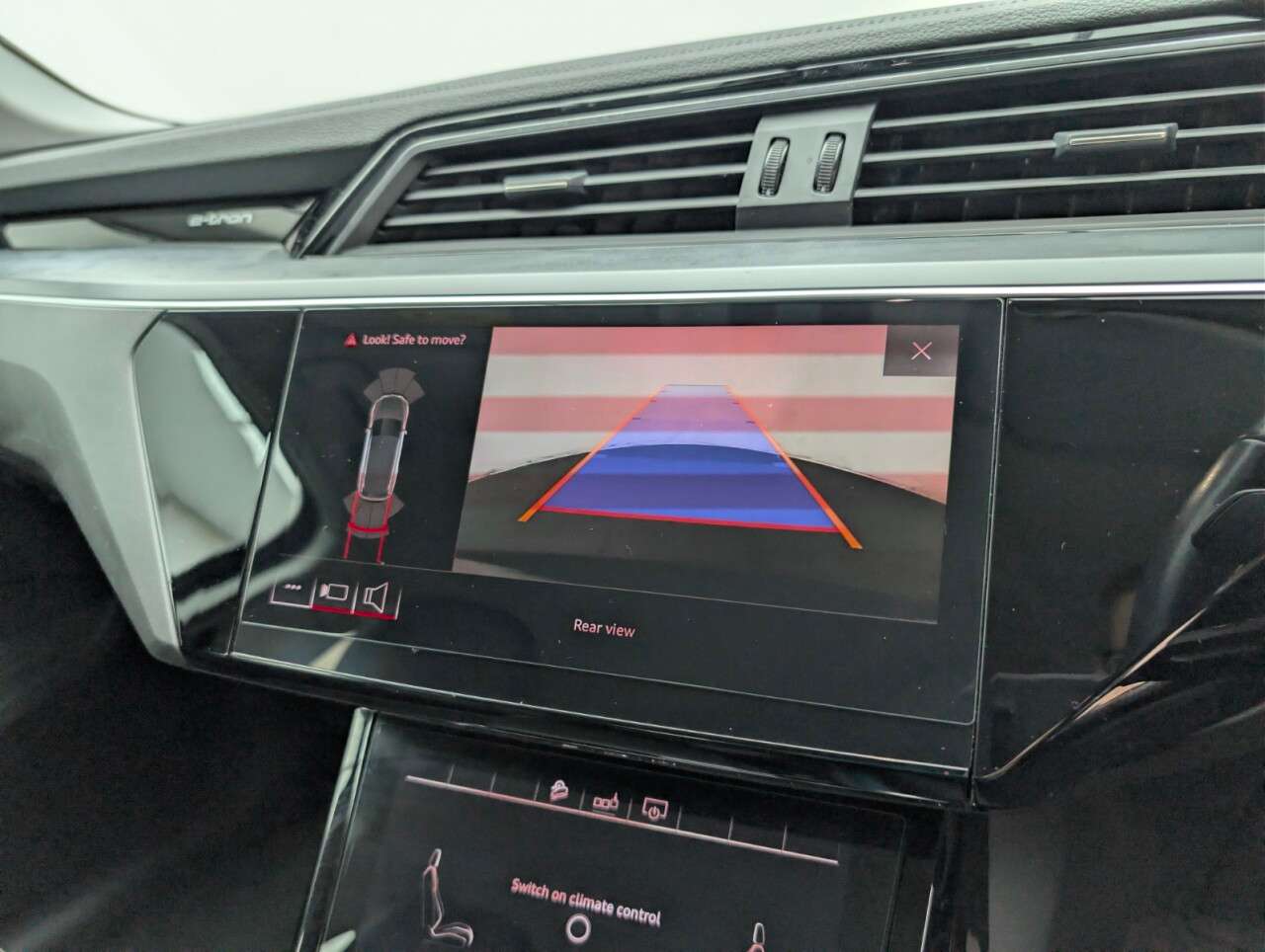 2020 AUDI E-TRON 2020 AUDI E-TRON