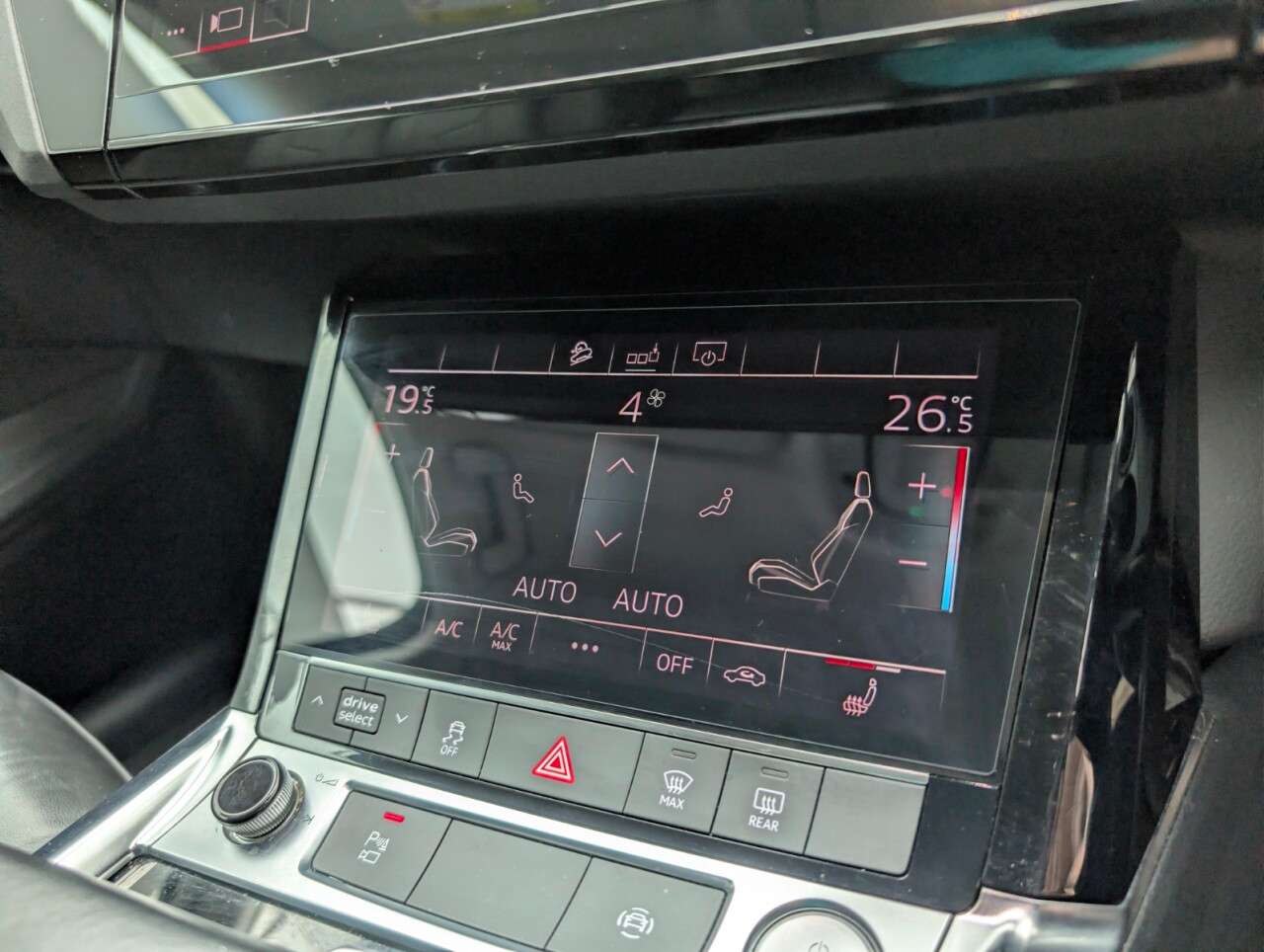 2020 AUDI E-TRON 2020 AUDI E-TRON