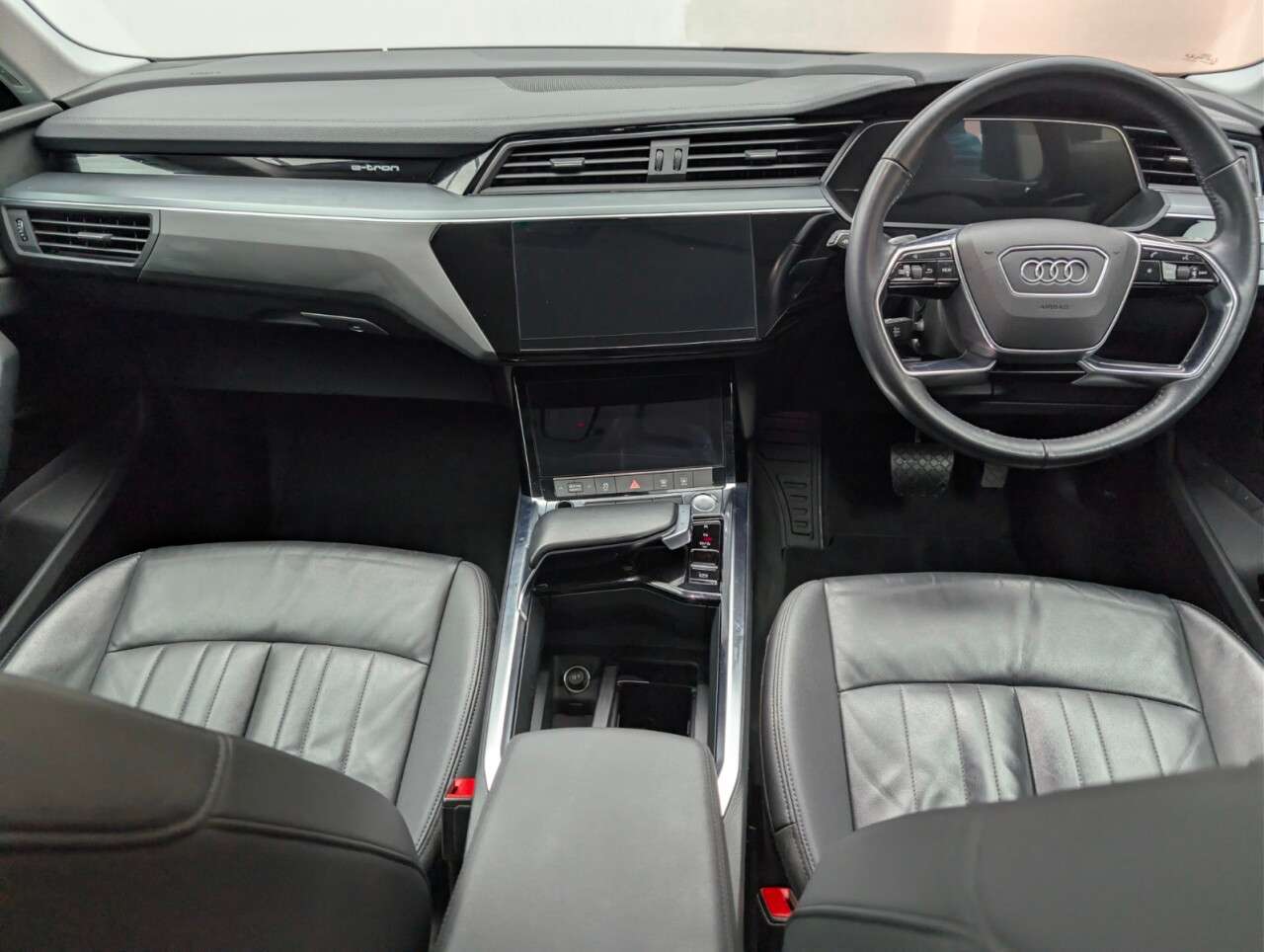 2020 AUDI E-TRON 2020 AUDI E-TRON