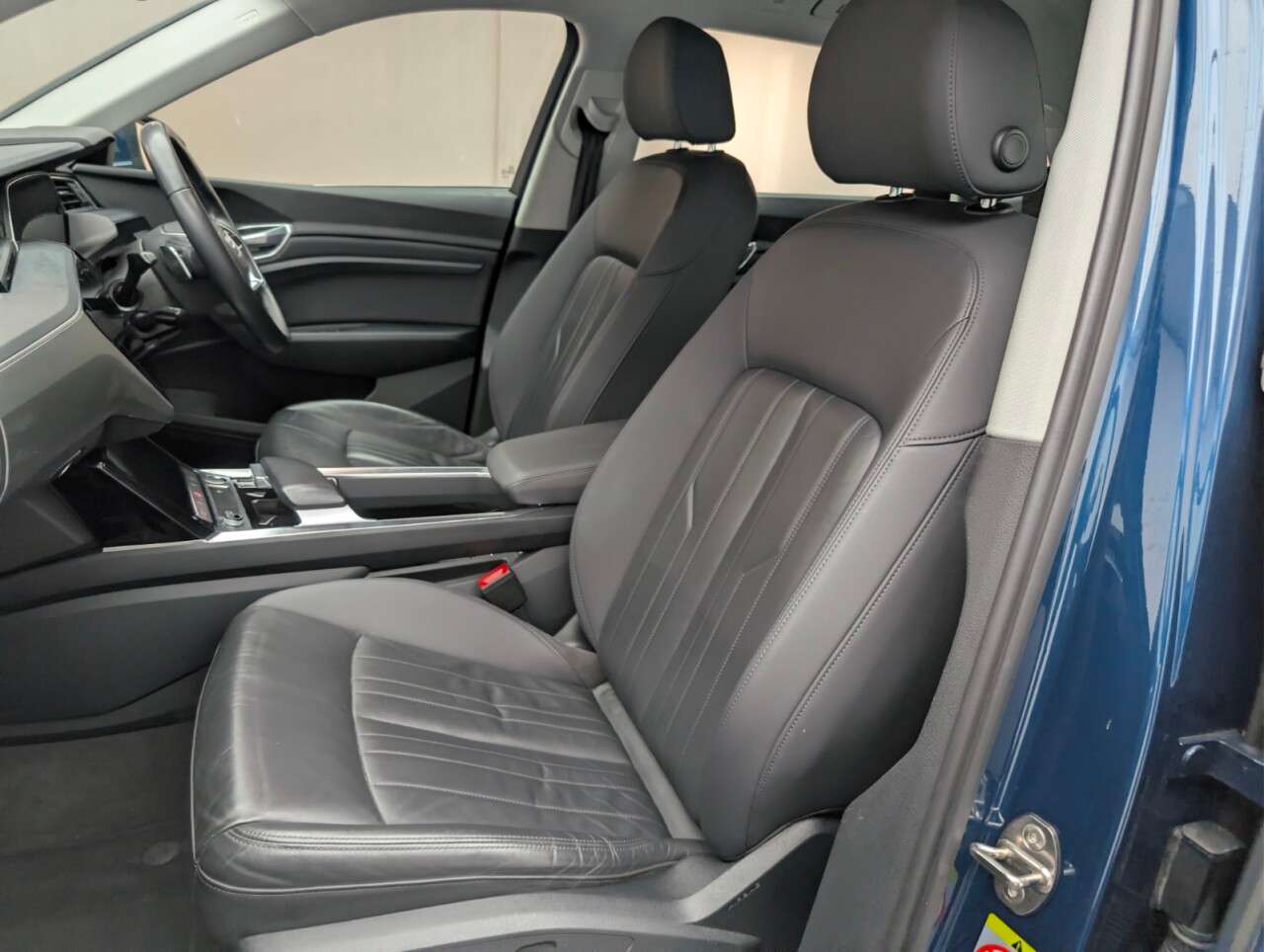 2020 AUDI E-TRON 2020 AUDI E-TRON