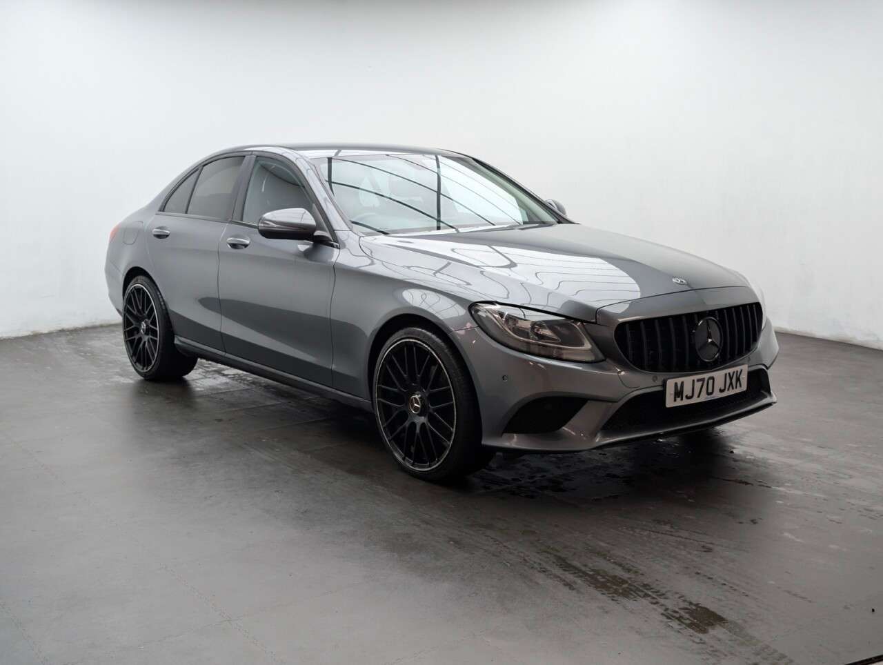 A 2020 MERCEDES-BENZ C CLASS 2.0 C220d SE Saloon 4dr Diesel G-Tronic+ Euro 6 (s/s) (194 ps) - REVERSE CA A 2020 MERCEDES-BENZ C CLASS 2.0 C220d SE Saloon 4dr Diesel G-Tronic+ Euro 6 (s/s) (194 ps) - REVERSE CA