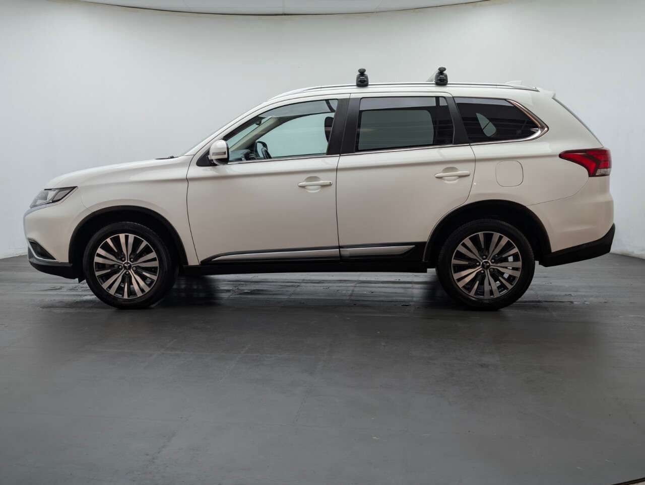 2019 MITSUBISHI OUTLANDER 2019 MITSUBISHI OUTLANDER