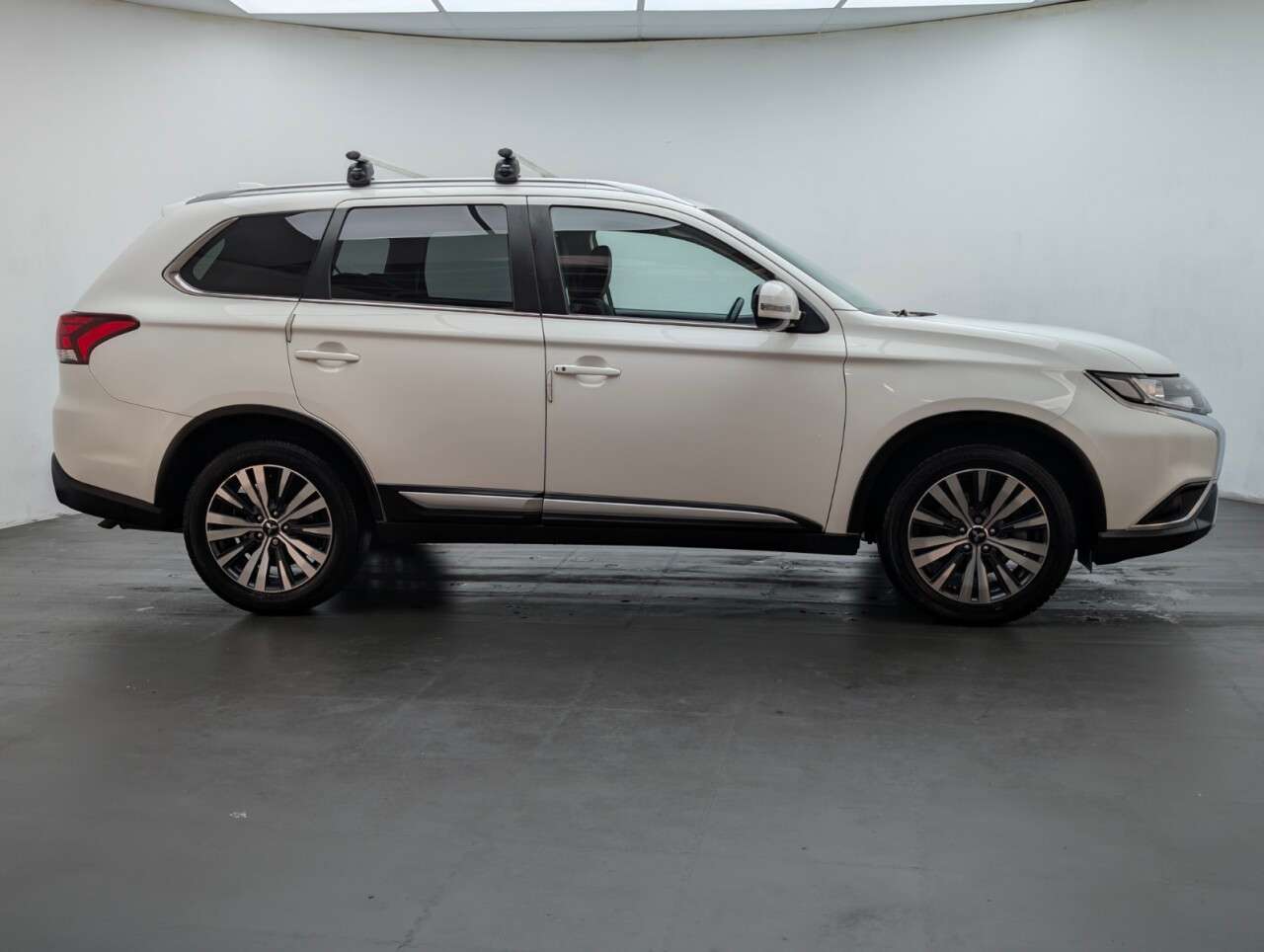 2019 MITSUBISHI OUTLANDER 2019 MITSUBISHI OUTLANDER