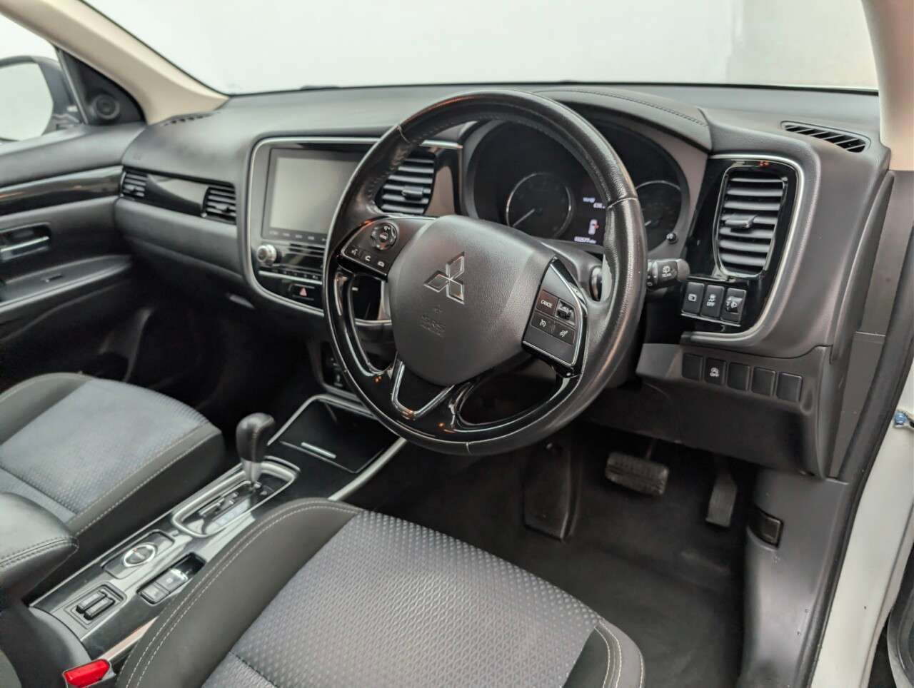2019 MITSUBISHI OUTLANDER 2019 MITSUBISHI OUTLANDER