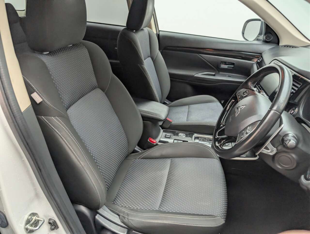 2019 MITSUBISHI OUTLANDER 2019 MITSUBISHI OUTLANDER