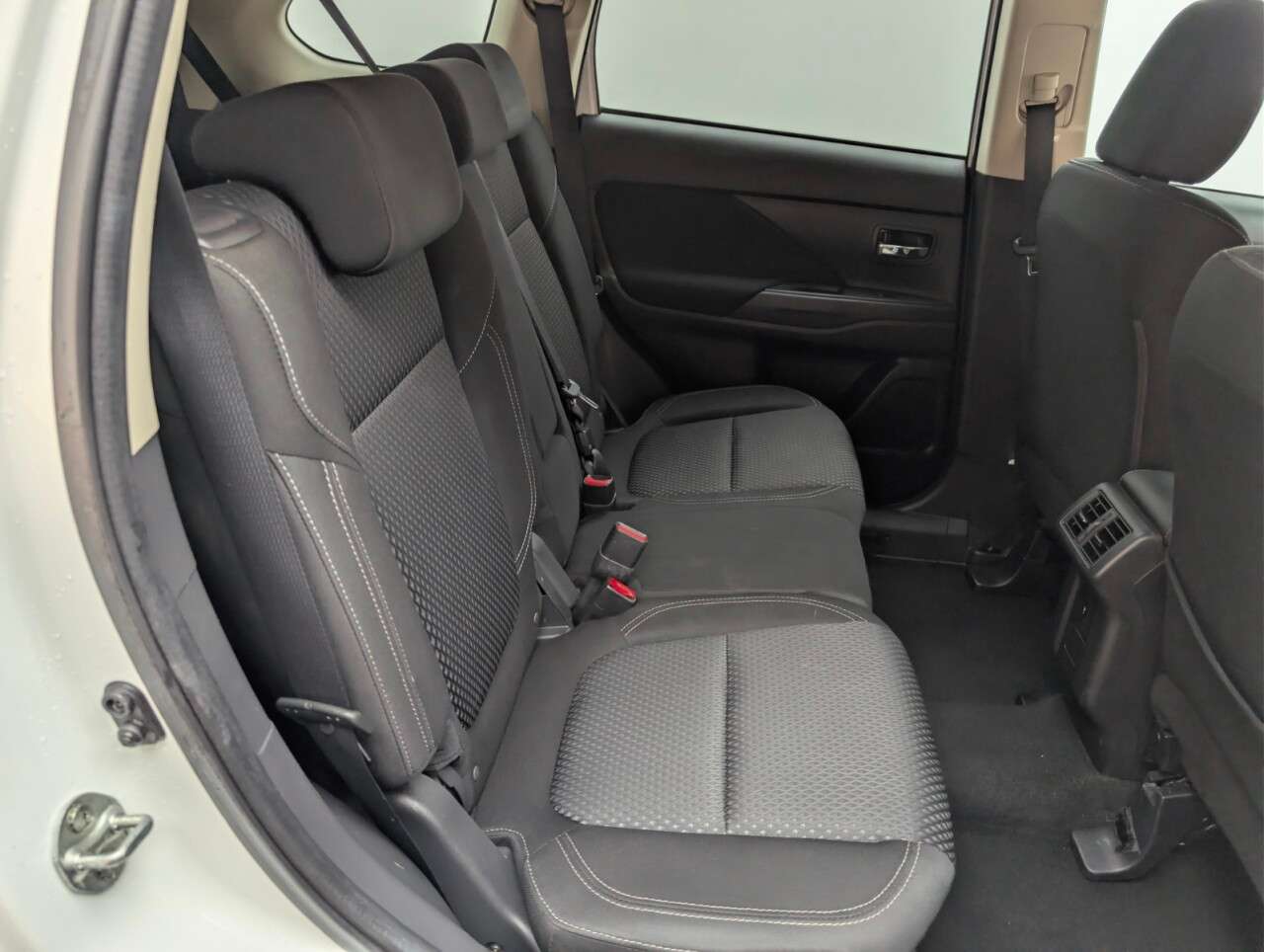 2019 MITSUBISHI OUTLANDER 2019 MITSUBISHI OUTLANDER