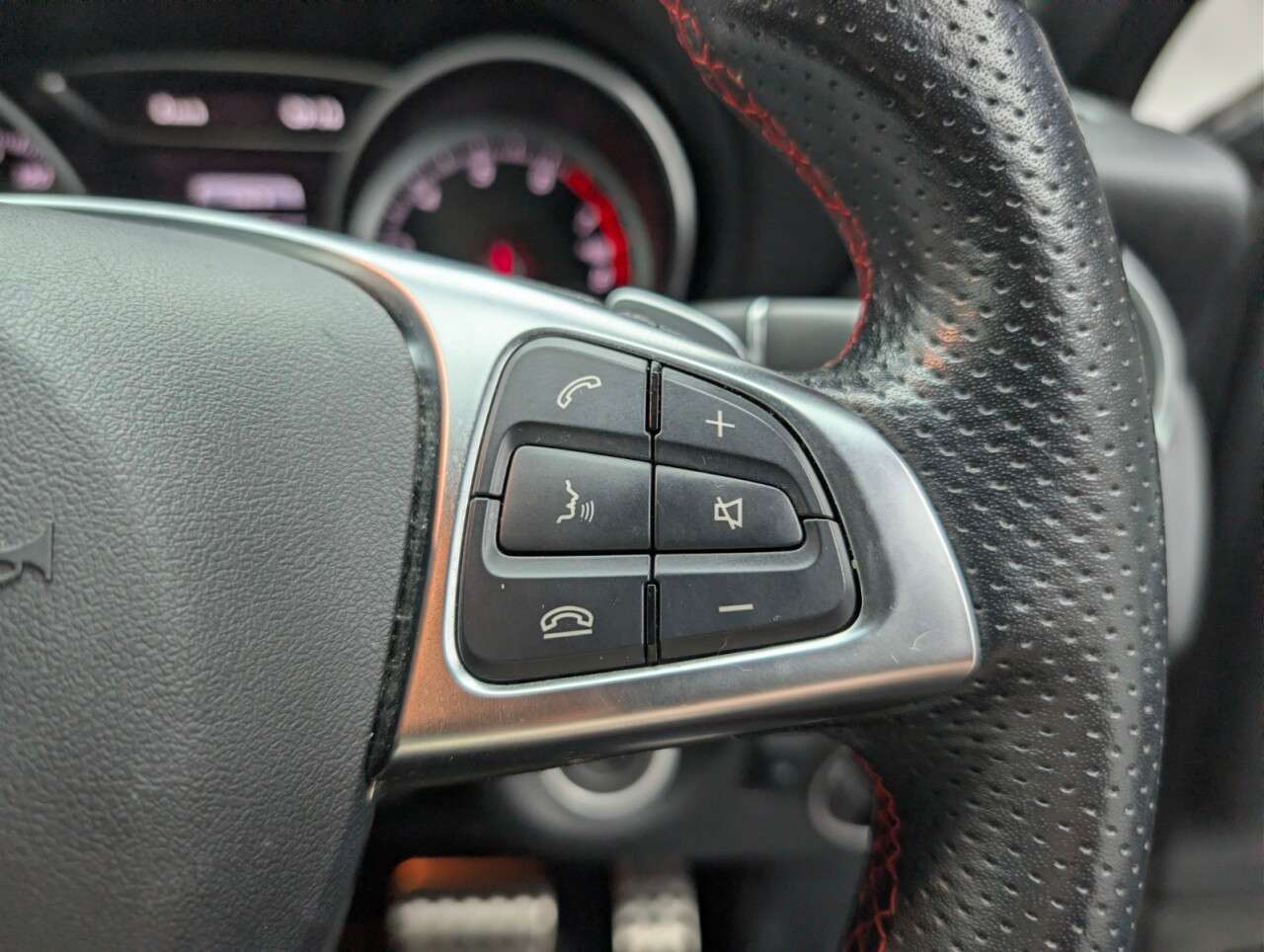 2019 MERCEDES-BENZ 180 2019 MERCEDES-BENZ 180