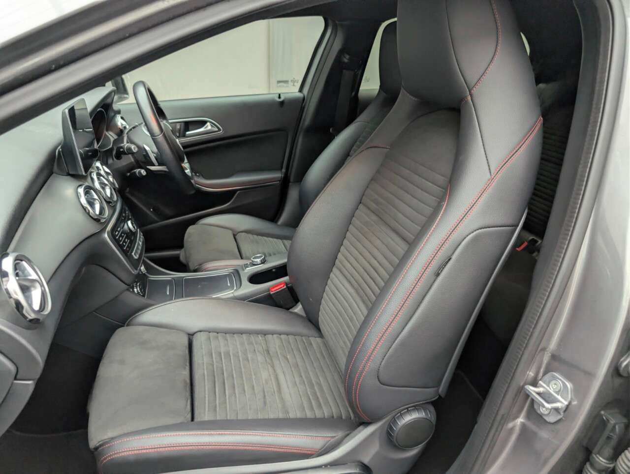 2019 MERCEDES-BENZ 180 2019 MERCEDES-BENZ 180