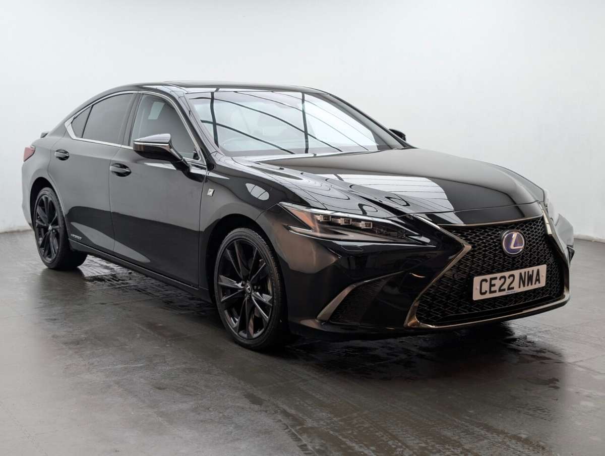 Check out this Lexus Es 2022 Hybrid Electric Automatic