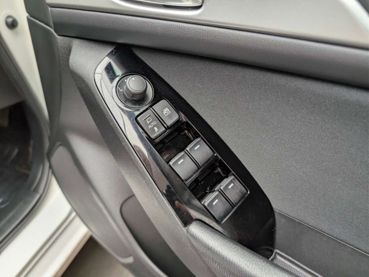 2018 MAZDA MAZDA3 2018 MAZDA MAZDA3