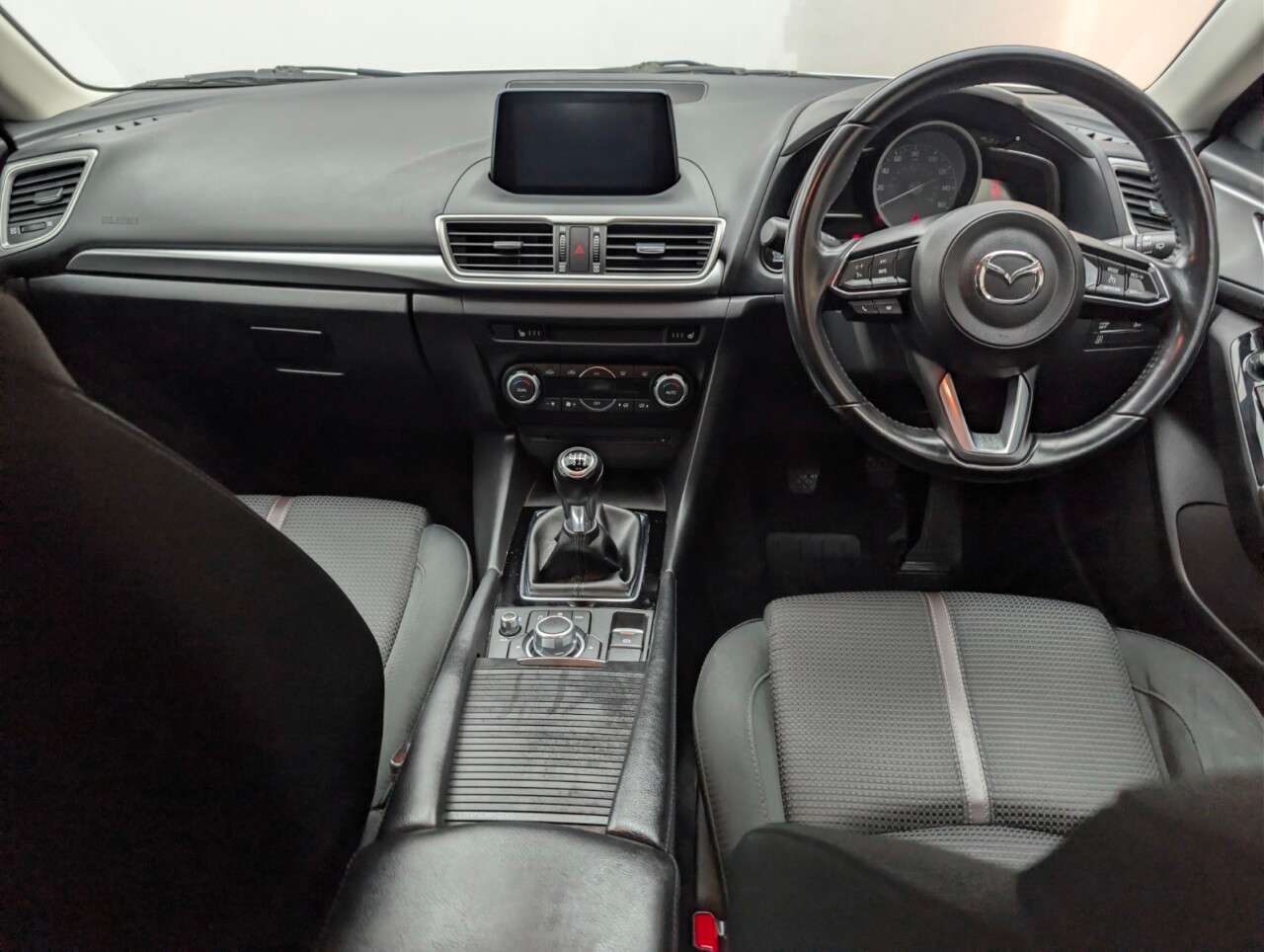 2018 MAZDA MAZDA3 2018 MAZDA MAZDA3