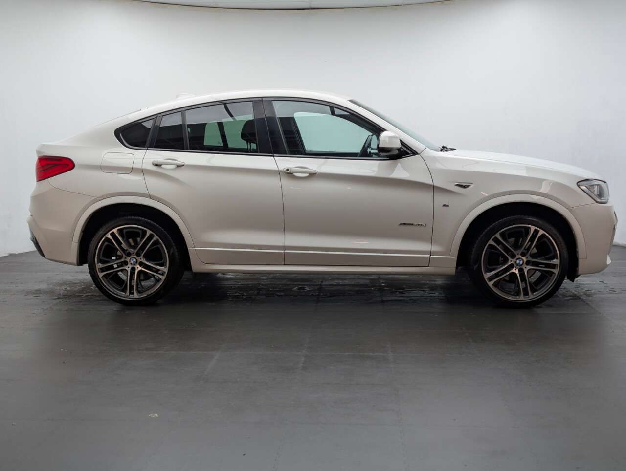 2017 BMW X4 2017 BMW X4