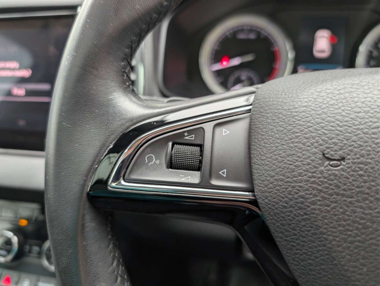 2020 SKODA KAROQ 2020 SKODA KAROQ