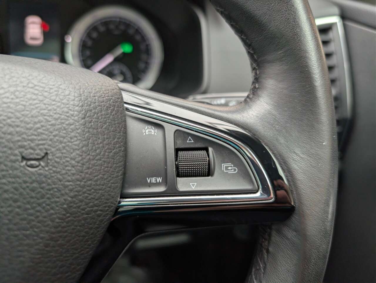 2020 SKODA KAROQ 2020 SKODA KAROQ