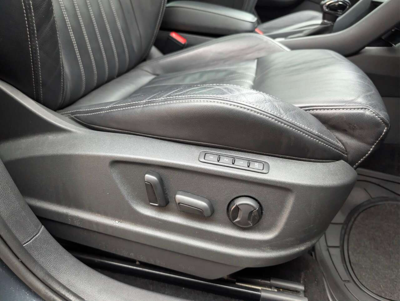 2020 SKODA KAROQ 2020 SKODA KAROQ