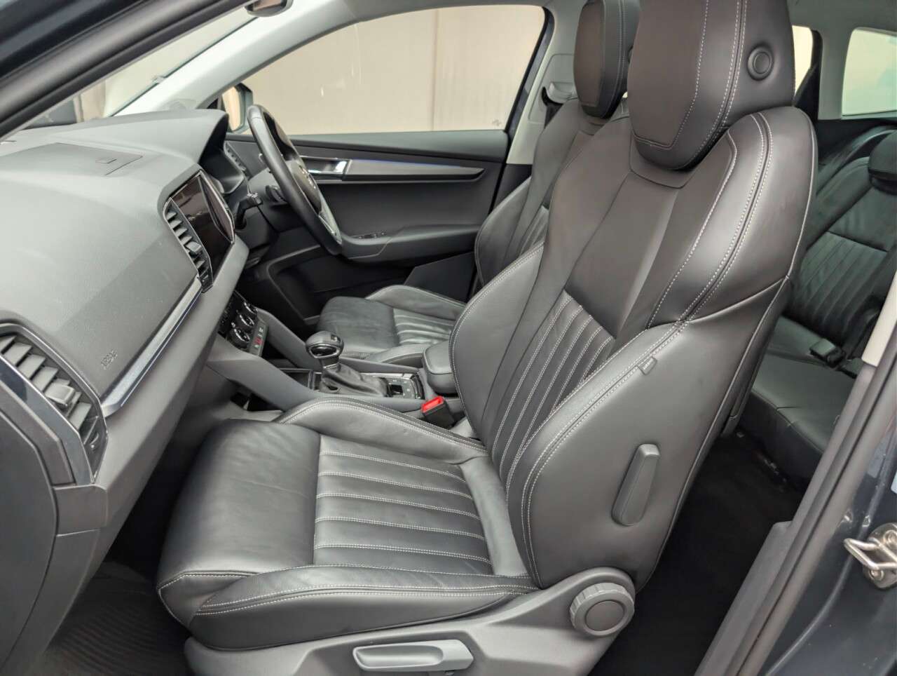 2020 SKODA KAROQ 2020 SKODA KAROQ